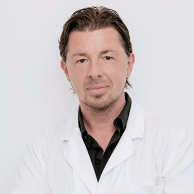 Dr. Dejan Šimičević – plastični kirurg